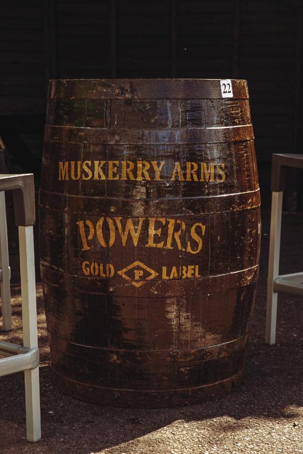 Muskerry Arms Bar And B&B Blarney Exterior foto