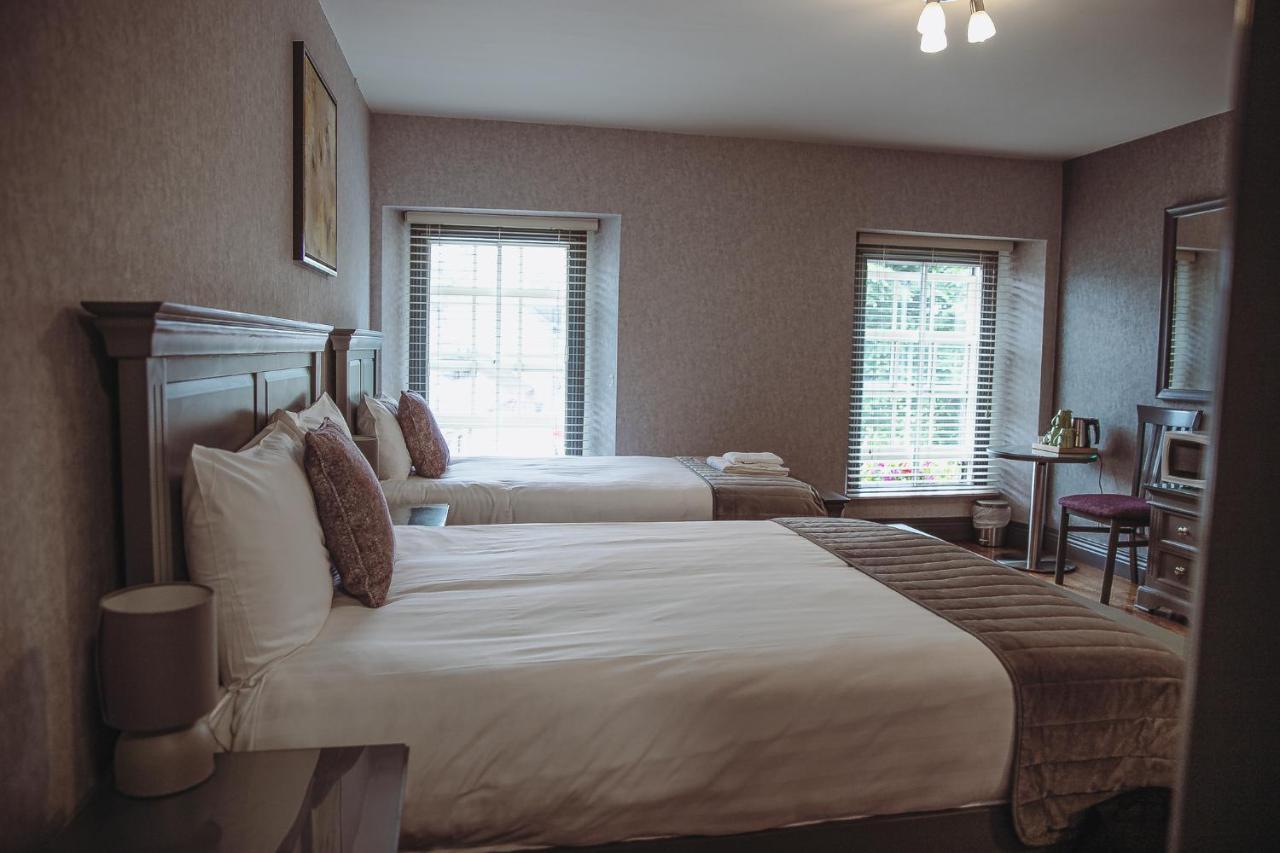 Muskerry Arms Bar And B&B Blarney Exterior foto